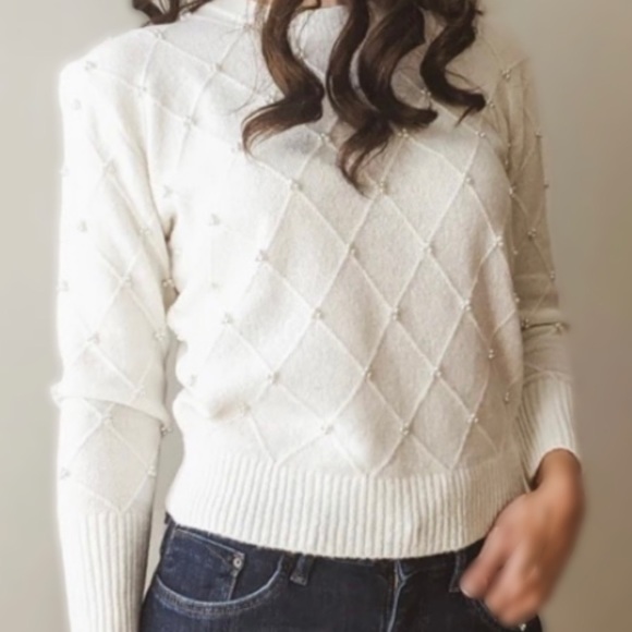 Ally Mae Sweater - Picture 2 of 2